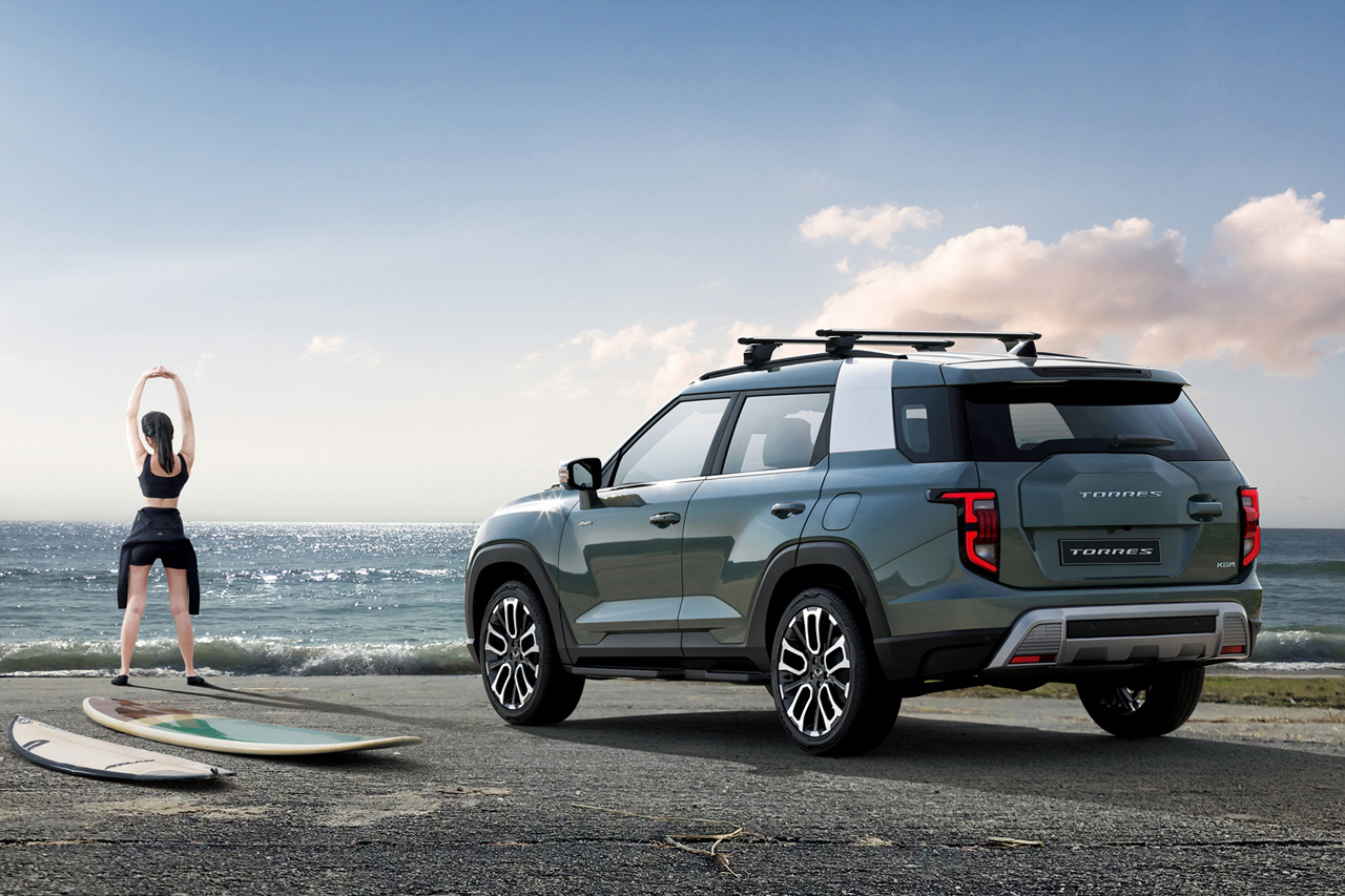 KGM 토레스 밴 이미지