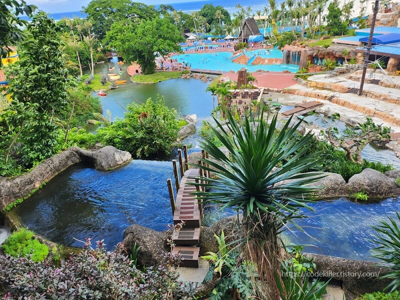 괌 PIC 로비에서 한컷