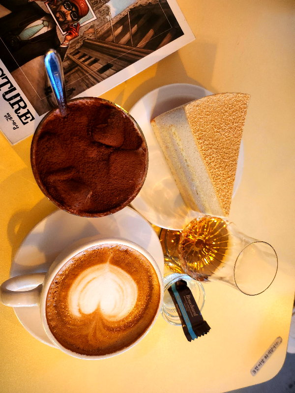 Heritage Club coffee &amp; bar &amp;#44; 음료와 위스키