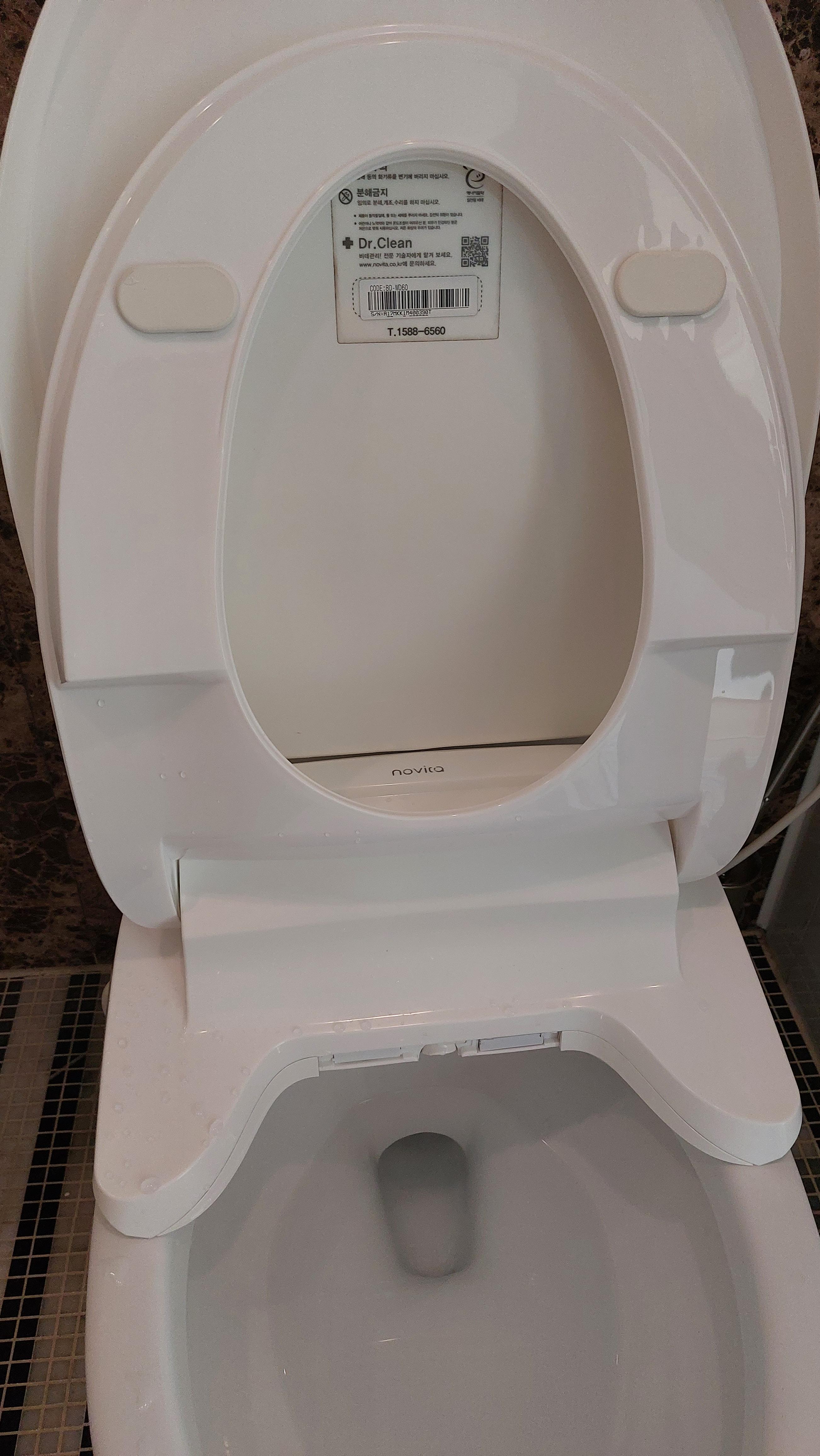 아쉽게도 노즐 커버 케이스는 부품이 없어서 바로 교체를 못 했어요