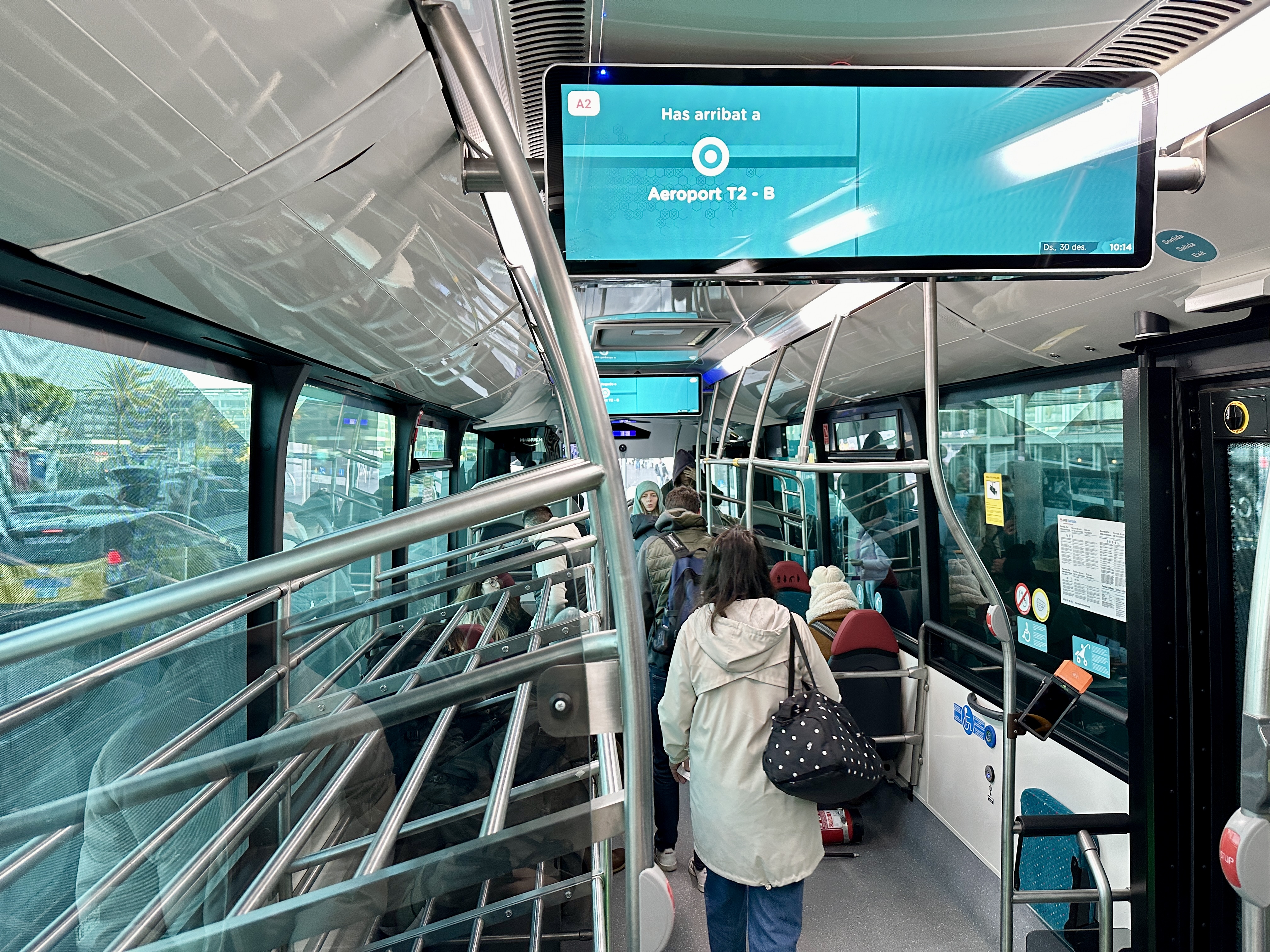 바르셀로나 공항버스 내부