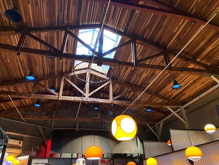 카페아포테케리-천장