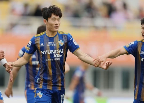 축구 엄원상 선수