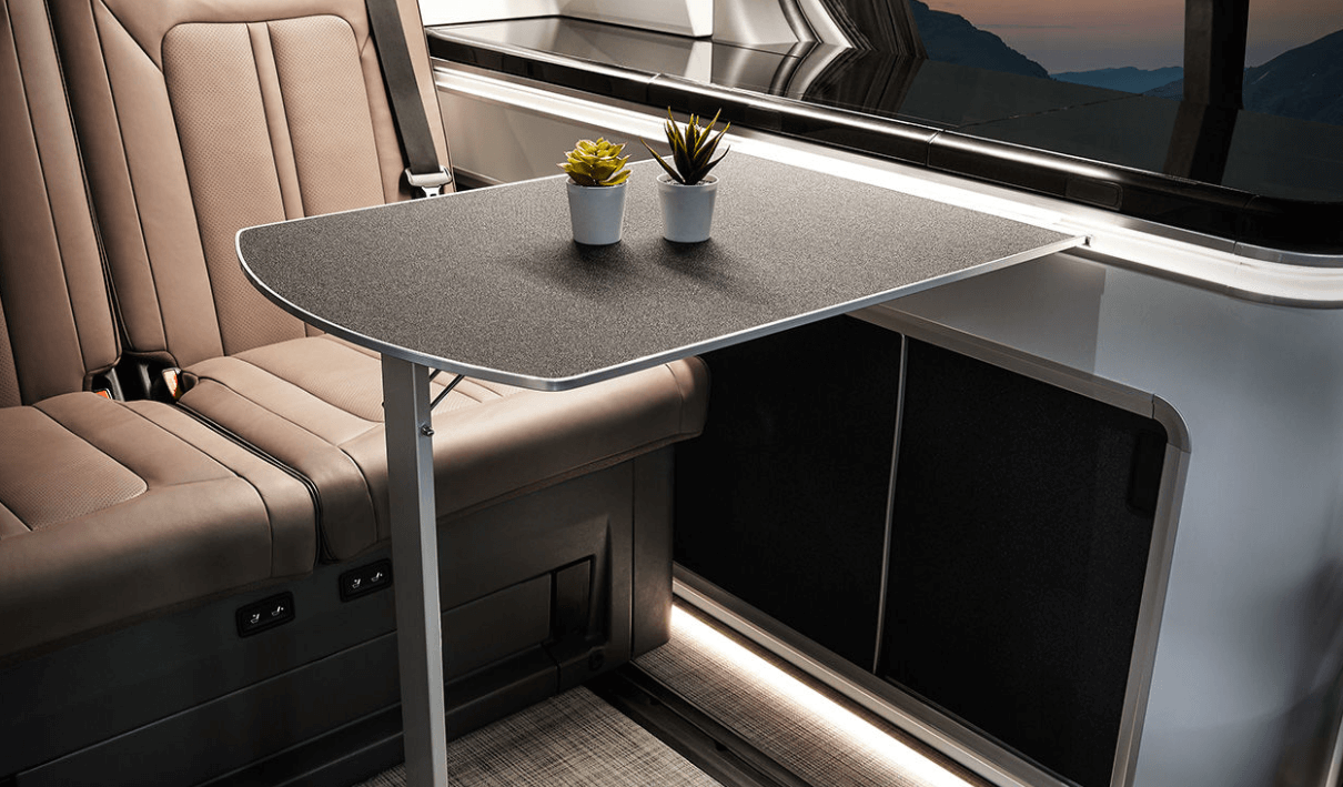 스타리아 캠핑카