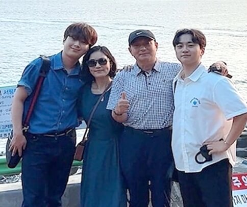 제주도 놀러간 이찬원 4가족의 가족 사진