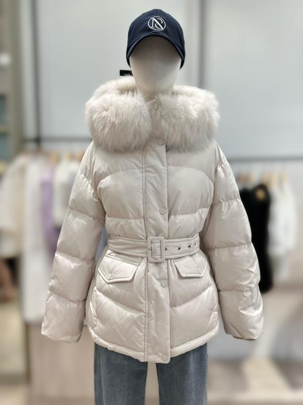 온앤온 NC11 폭스퍼 허리 스트링 다운 패딩 NJP2WMB02