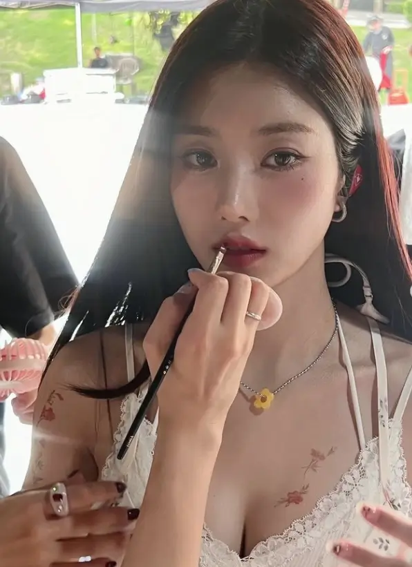 권은비 프로필 워터밤 화보