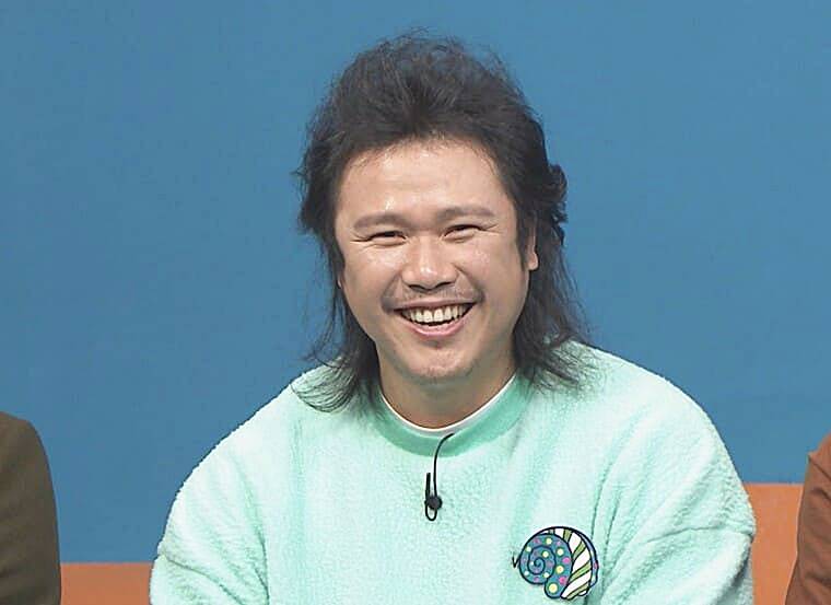 가수-육중완