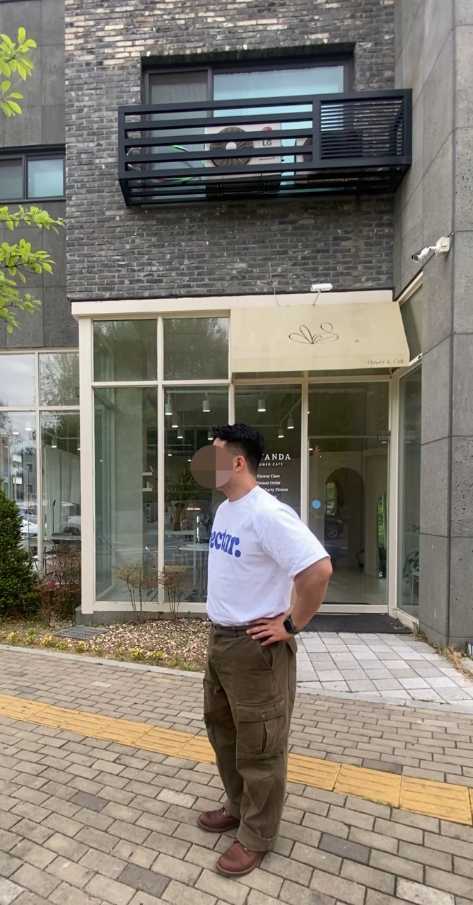 데일리룩(2024. 4. 23.)벡타르 반팔티, vectar. 반팔티, 벡타르 티셔츠, vectar. 티셔츠, vectar., 벡타르, 프리즘웍스 카고 팬츠, 레드윙 아이언레인저