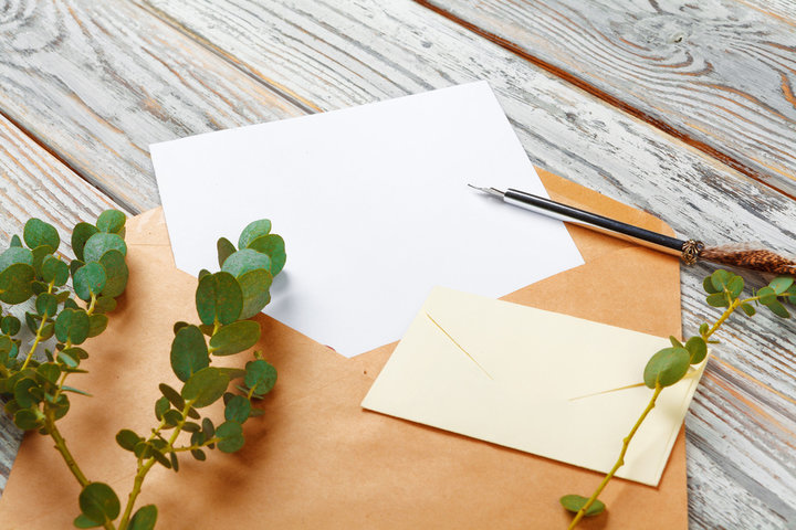 편지 꿈 해몽 [편지 넣는 꿈&amp;#44; 편지 쓰는 꿈&amp;#44; 편지 받는 꿈 등] 