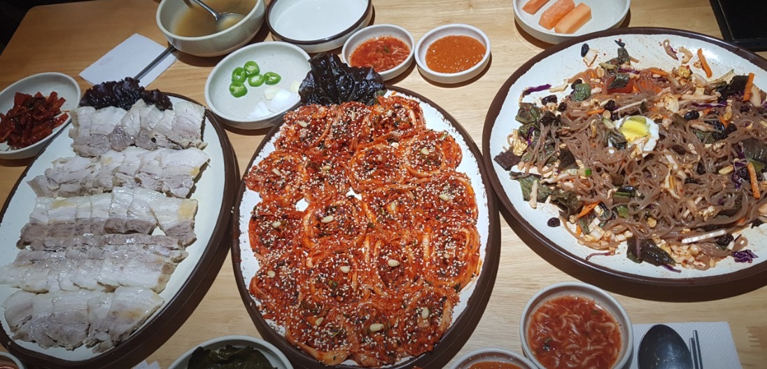 생생정보-스타밥집-유민상-단골밥집-이필당족발보쌈