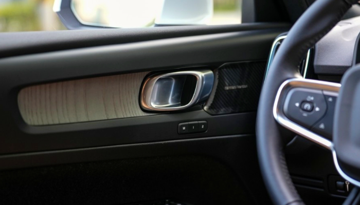 볼보 XC40 블랙에디션 가격 제원 출시일 2025