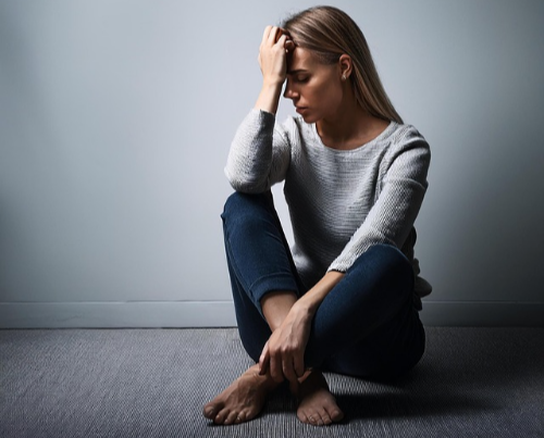 우울감, 불안감 – 폐경기의 심리 변화 대응법