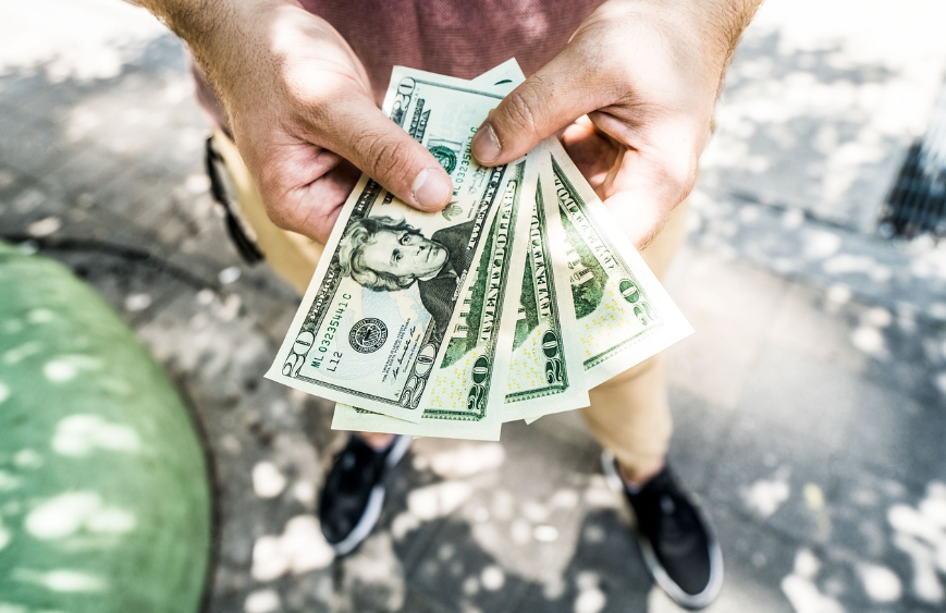 지출 관련 사진