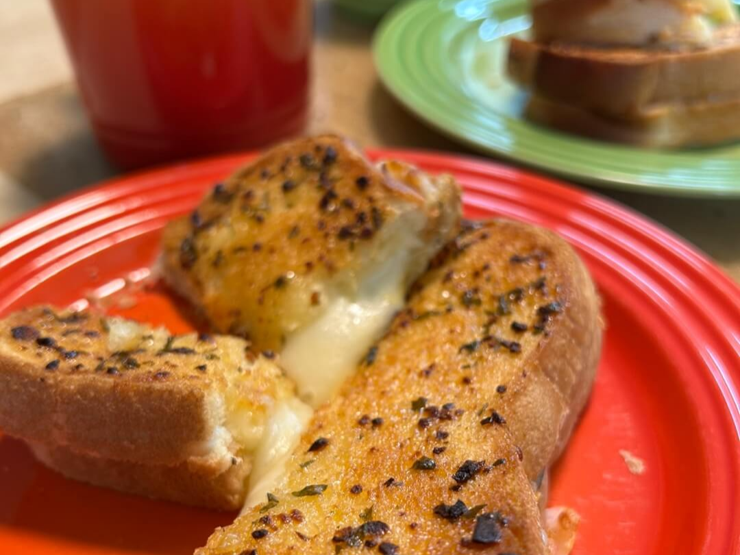 치즈 마늘빵 토스트