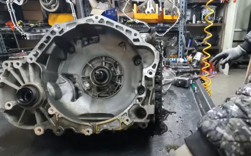 쉐보레 미션 분해한 모습