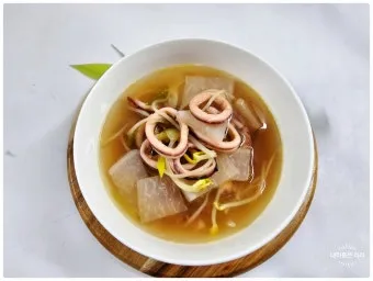 오징어 무국 끓이는 방법으로 칼칼국물_8