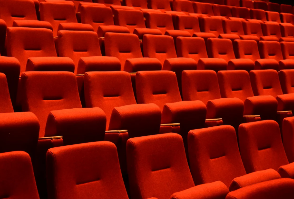 공연 예술이 가지는 특수성: 지금 이 순간, 그 현장에만 존재하는 예술