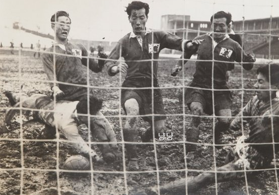 꼬꼬무 출격 1954
