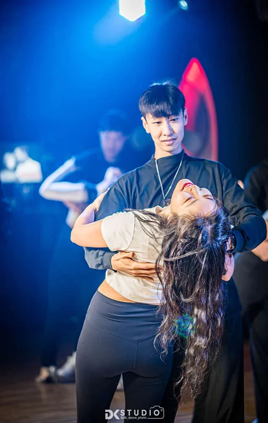 에버라틴댄스A학원