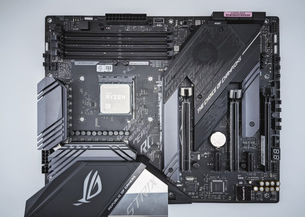 AMD용 vs 인텔용 메인보드 차이점 (소켓, 호환성, 기능)