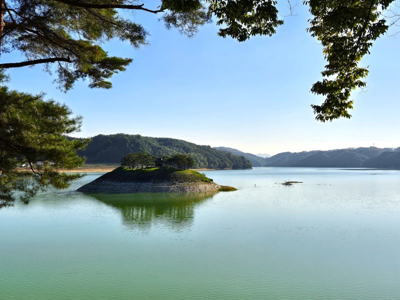 Nakdong River seen from the Dosanseowon Confucian Academy, 도산서원에서 본 낙동강