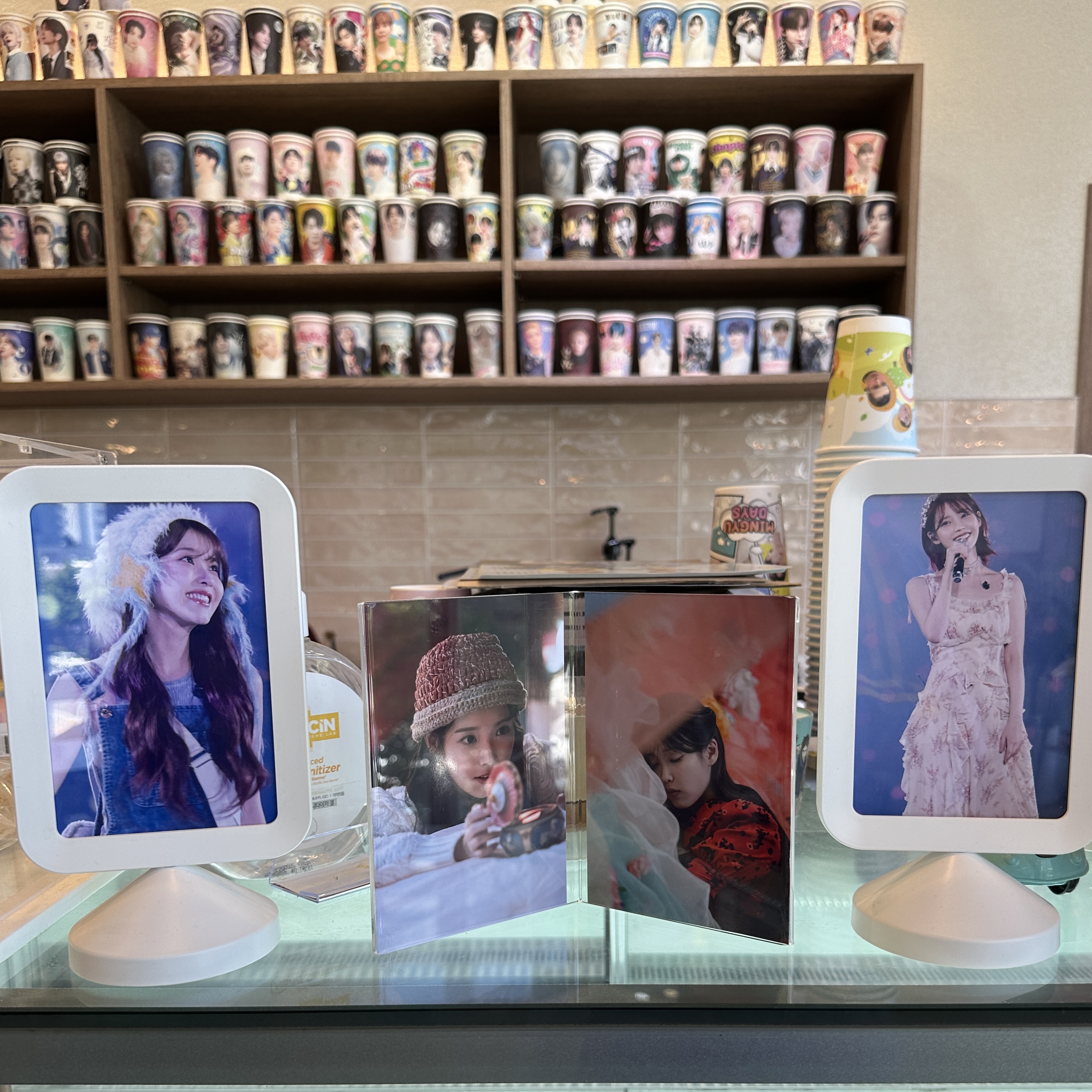 아이유_생일카페_바닐라808