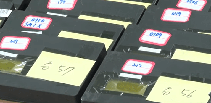 보이스피싱 범인으로부터 압수한 물품