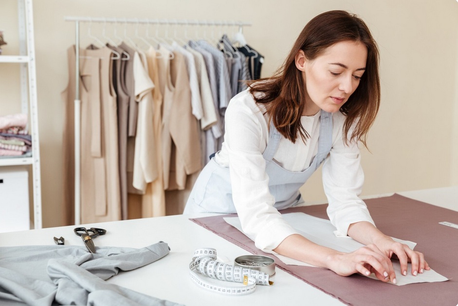 버린 옷 다시 주워 돈 버는 기회! '패션 리폼 전문가' 도전, 환경도 살리고 지갑도 채우고!