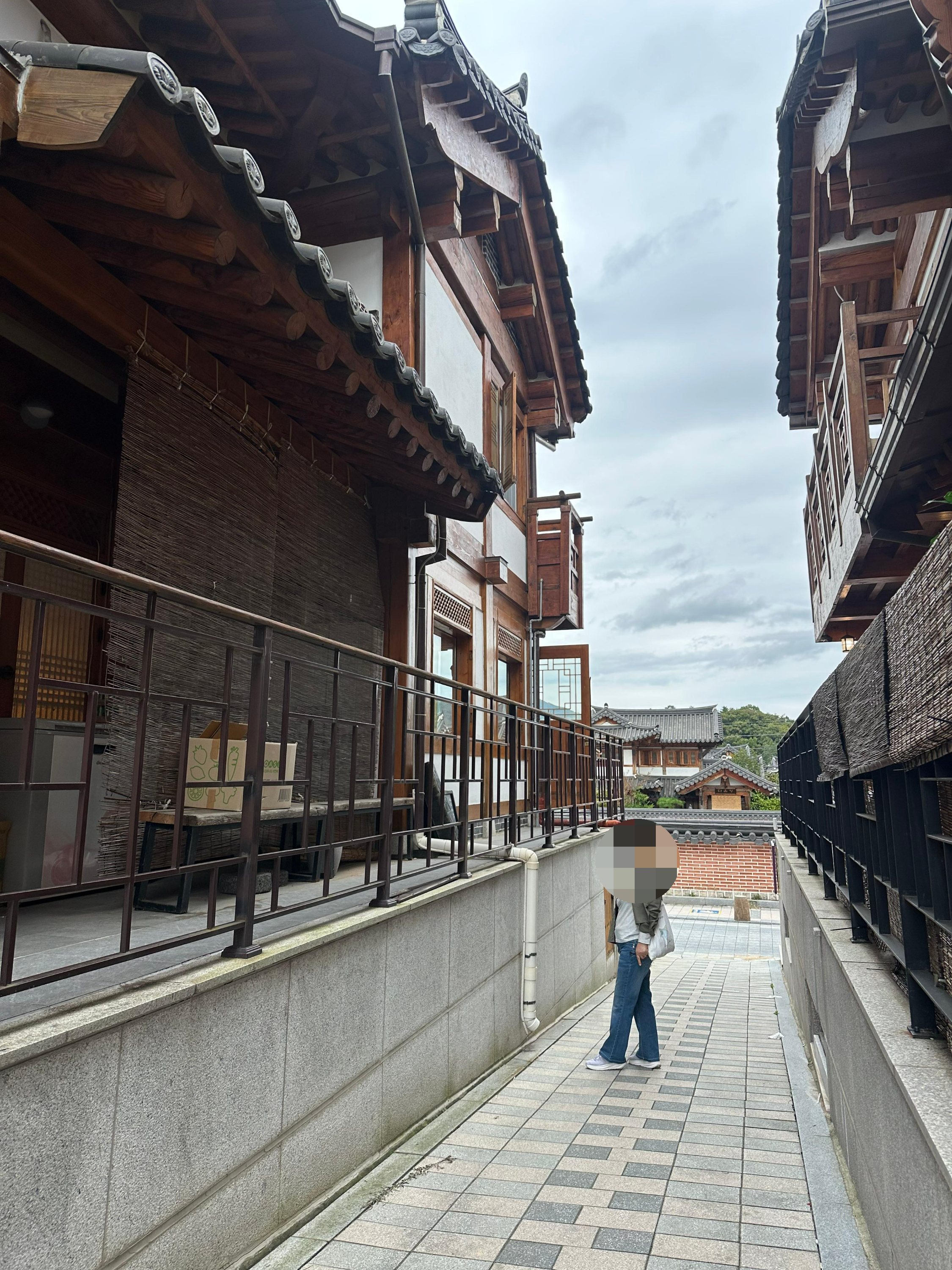 서울 은평한옥마을&amp;진관사 여행(서울에서 만날 수 있는 한옥마을, 북한산 풍경, 공기 짱 좋음, 가족 나들이 산책 장소 추천, 대중교통 편리, 맛집 및 카페 추천, 상당히 넓음, 한복 대여, 은평역사한옥박물관)