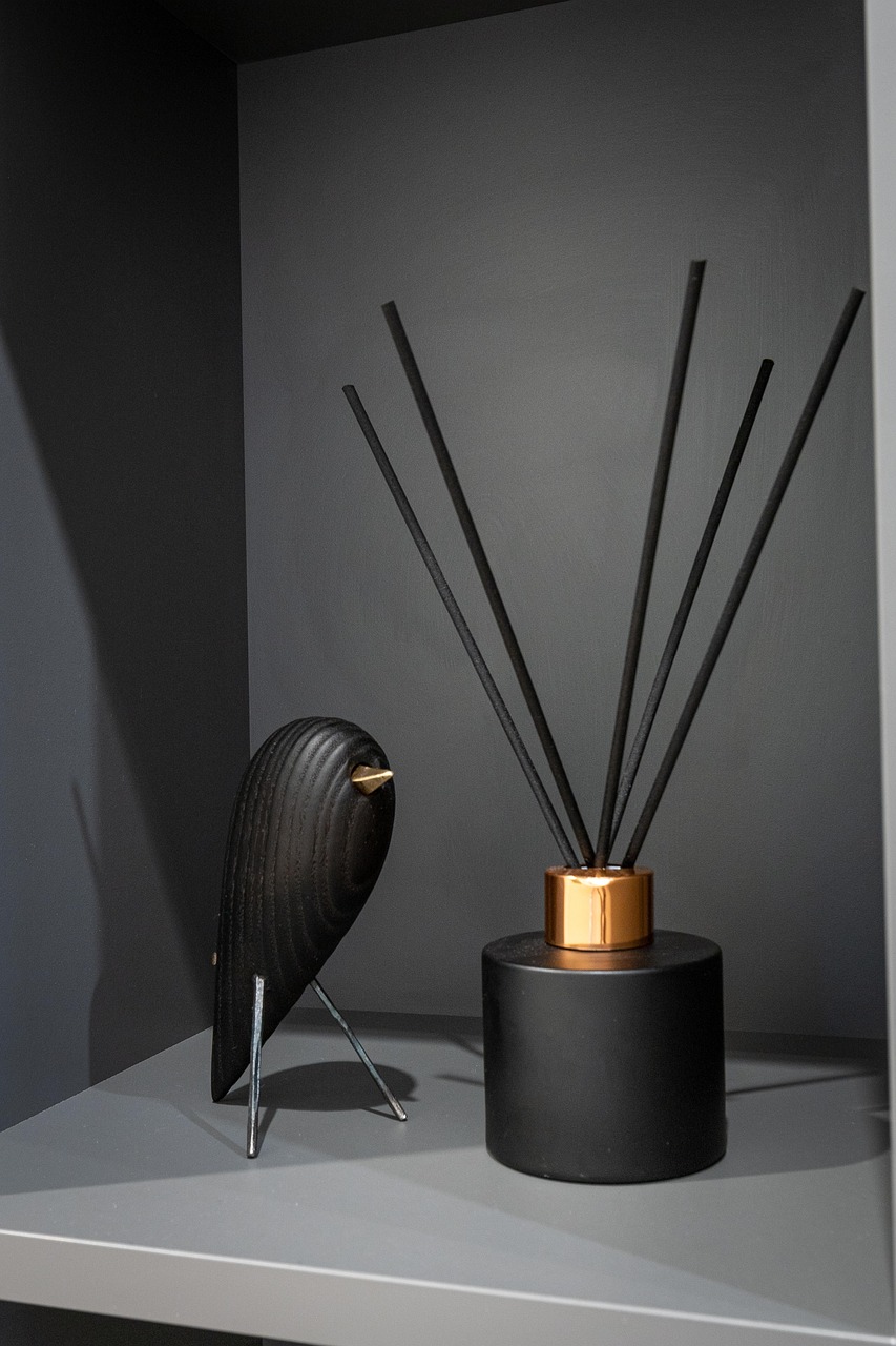 집 안에서 같은 향을 사용했을 때 환기를 한 경우와 하지 않은 경우 집중 지속 시간과 피로 누적이 어떻게 달라지는지 며칠간 반복 관찰한 생활 실험 노트