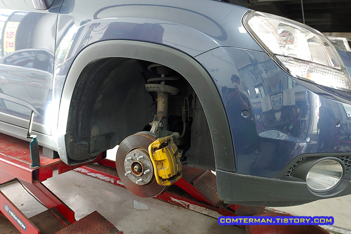 올란도 2.0 타이어 탈거