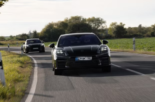 포르쉐 파나메라 외부 디자인