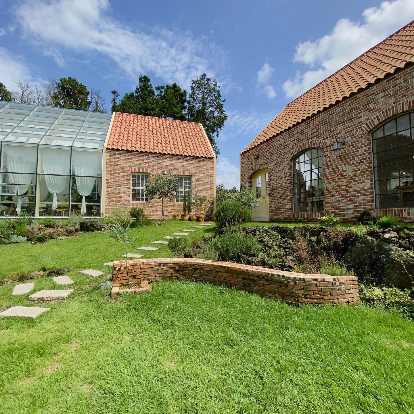 제주 조천 동백동산 자드부팡(jas de bouffan) 카페 리뷰 추천 주차 후기 솔직후기