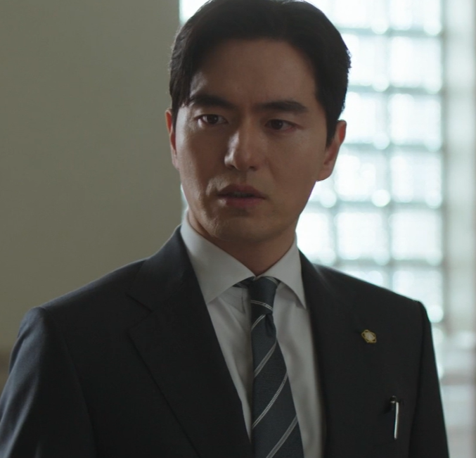 에스콰이어 뜻 출연진 몇부작 OTT