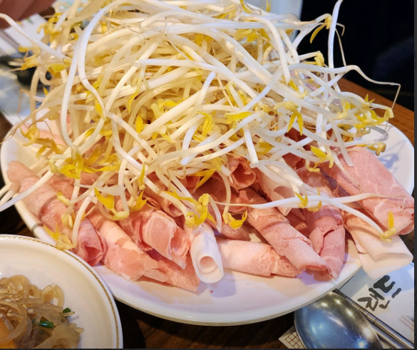 생방송투데이 12000원 찌개 구이 한상차림 외국인의 밥상 엘로디편 종로 포크랜드 정보