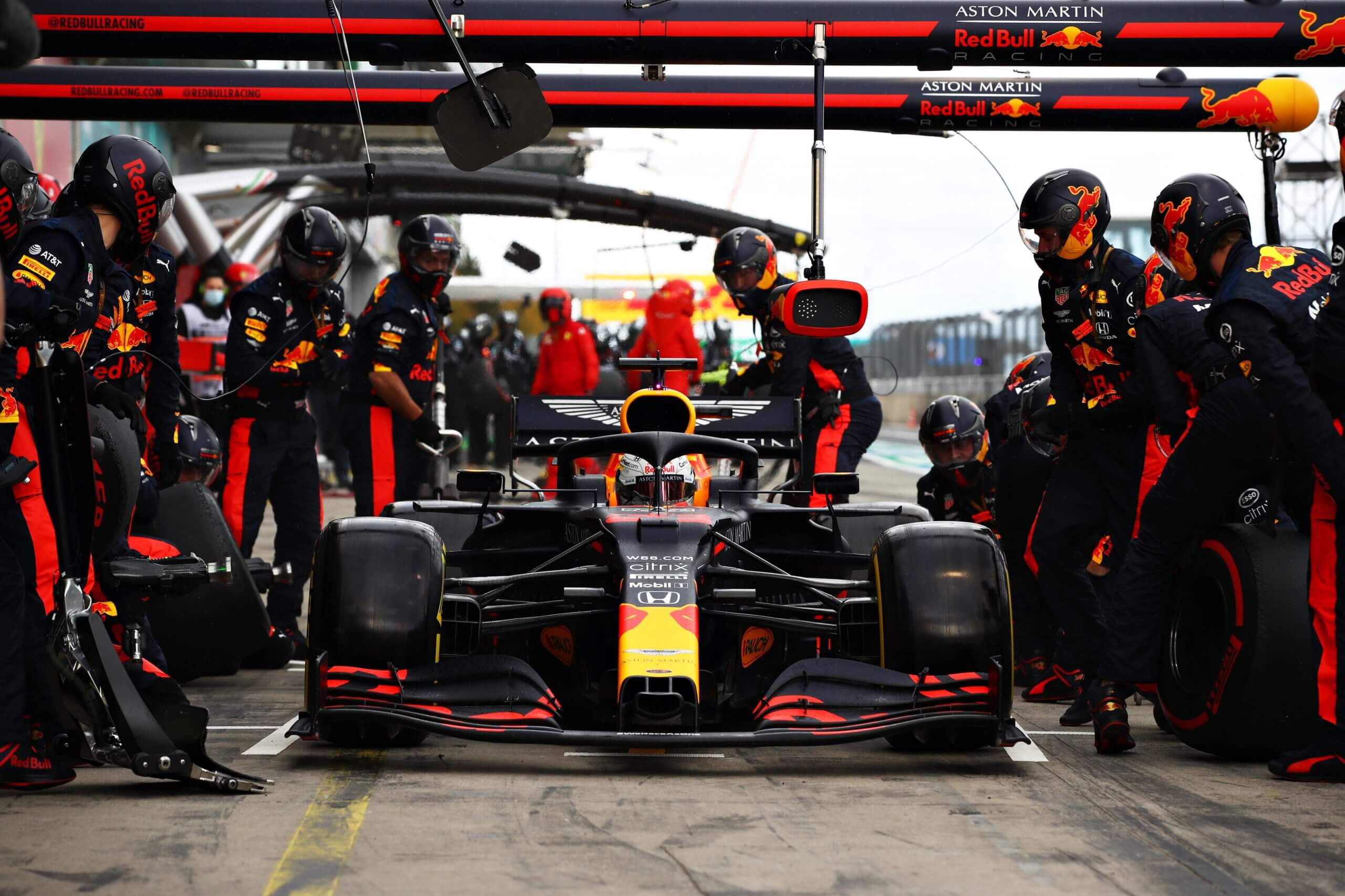 F1 피트 크루의 세계 &ndash; 1.8초 안에 모든 것을 걸다