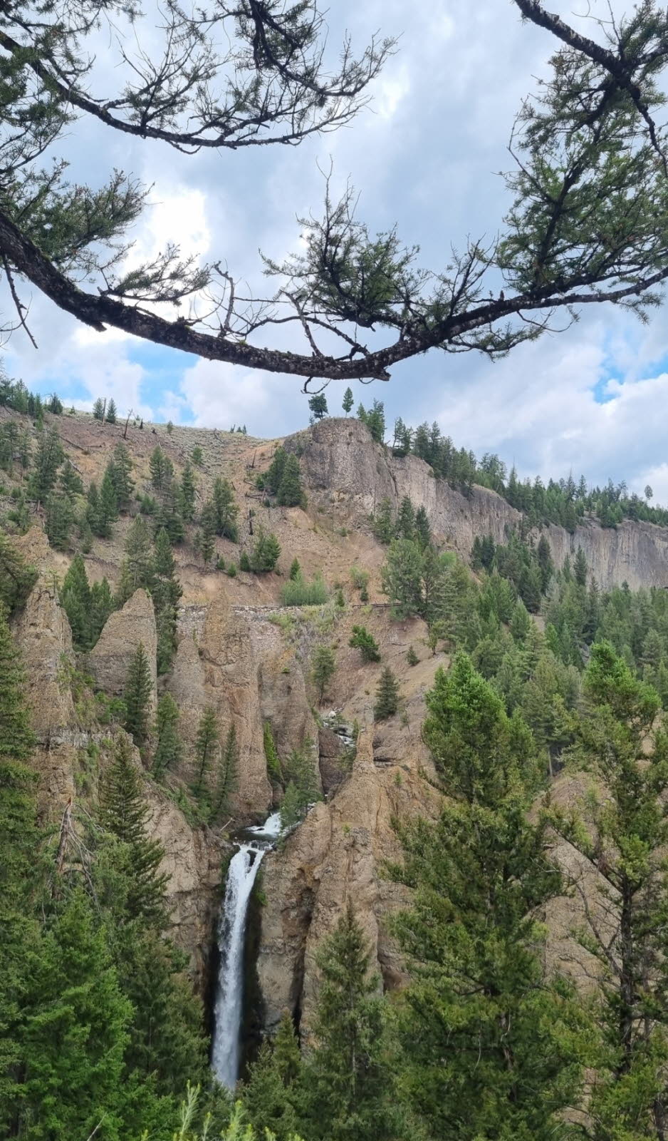 Tower Fall 사진 전경 이미지
