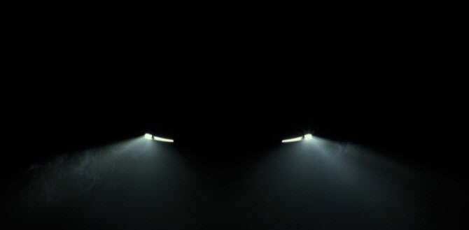 테슬라 신차로 추정되는 동영상