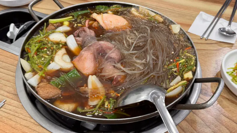 을지로-전주옥-오징어불갈비-끓는중