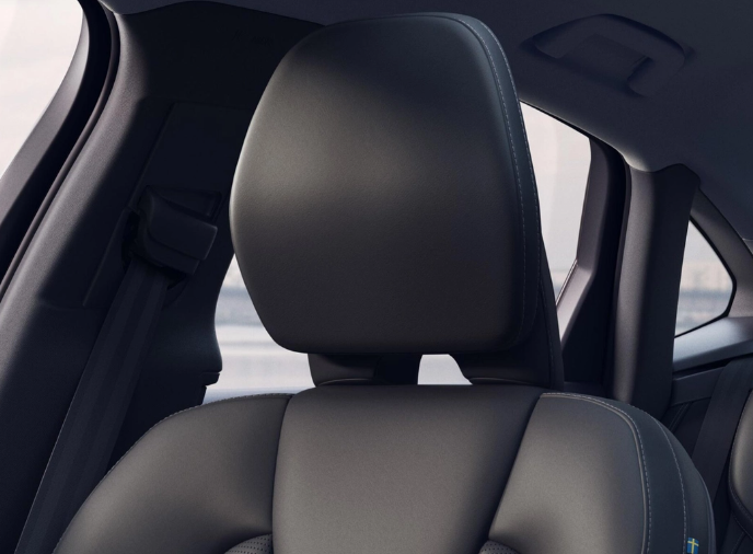 볼보 S90 플러그인 하이브리드 가격과 트림별 차이: 2024년 최신 정보