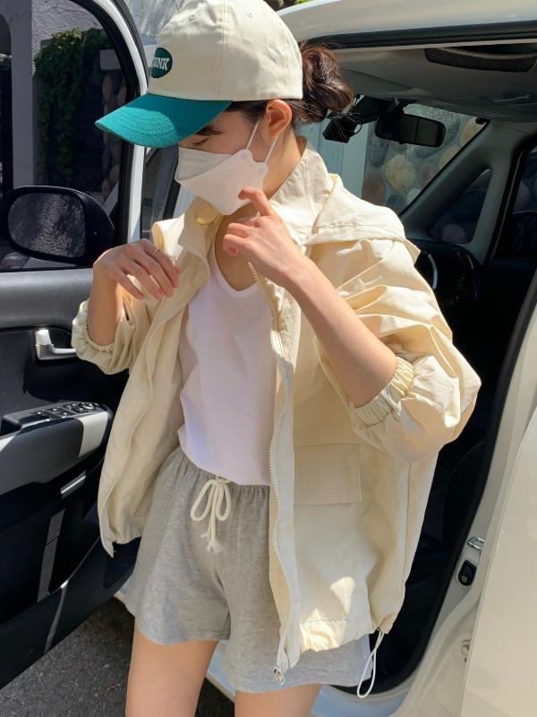 여름 바스락 얇은 바람막이 스트링 후드 숏 야상 점퍼