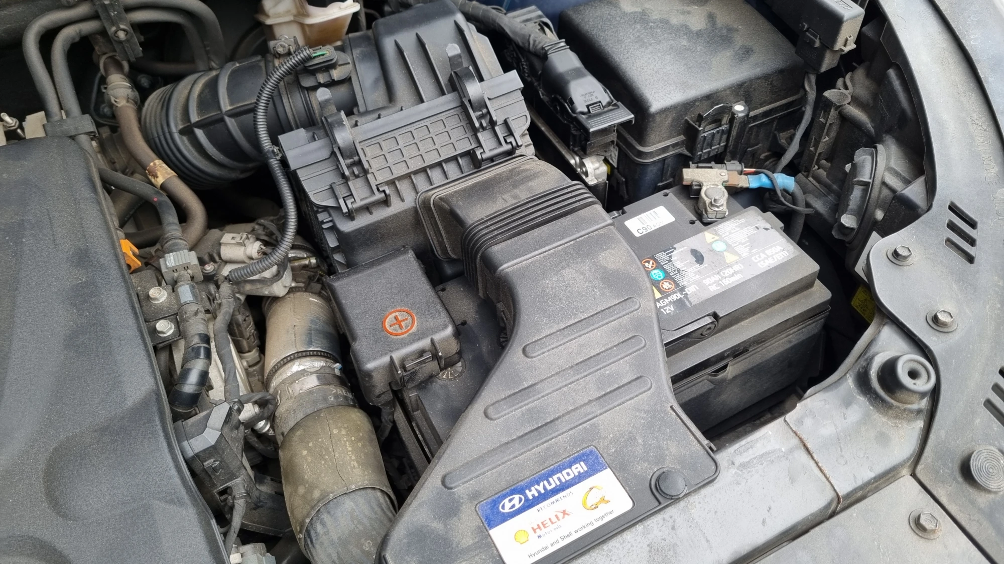 싼타페 배터리 위치