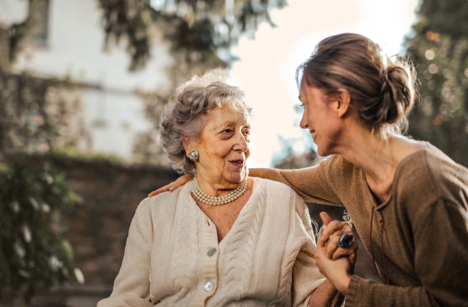 50대 갱년기 여성 건강 관리 방법