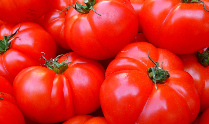 비타민-미백-토마토-미백제-미백보조제-활성산소-자외선-멜라닌-항산화제