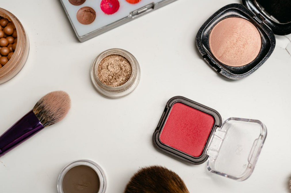 속광 블러셔 완벽 가이드! 피부에 스며드는 윤기와 생기를 한번에