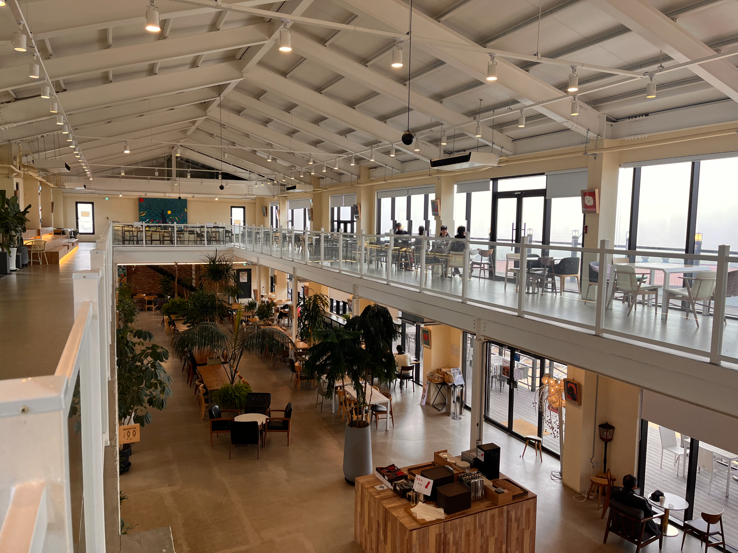 용인 대형 베이커리 카페 라미르