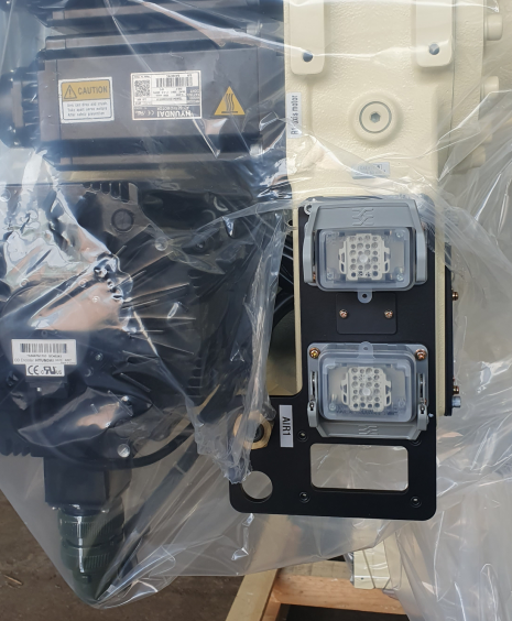 로보트 상단 - 암컨넥터