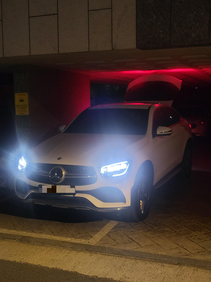 벤츠 GLC 300E 쿠페