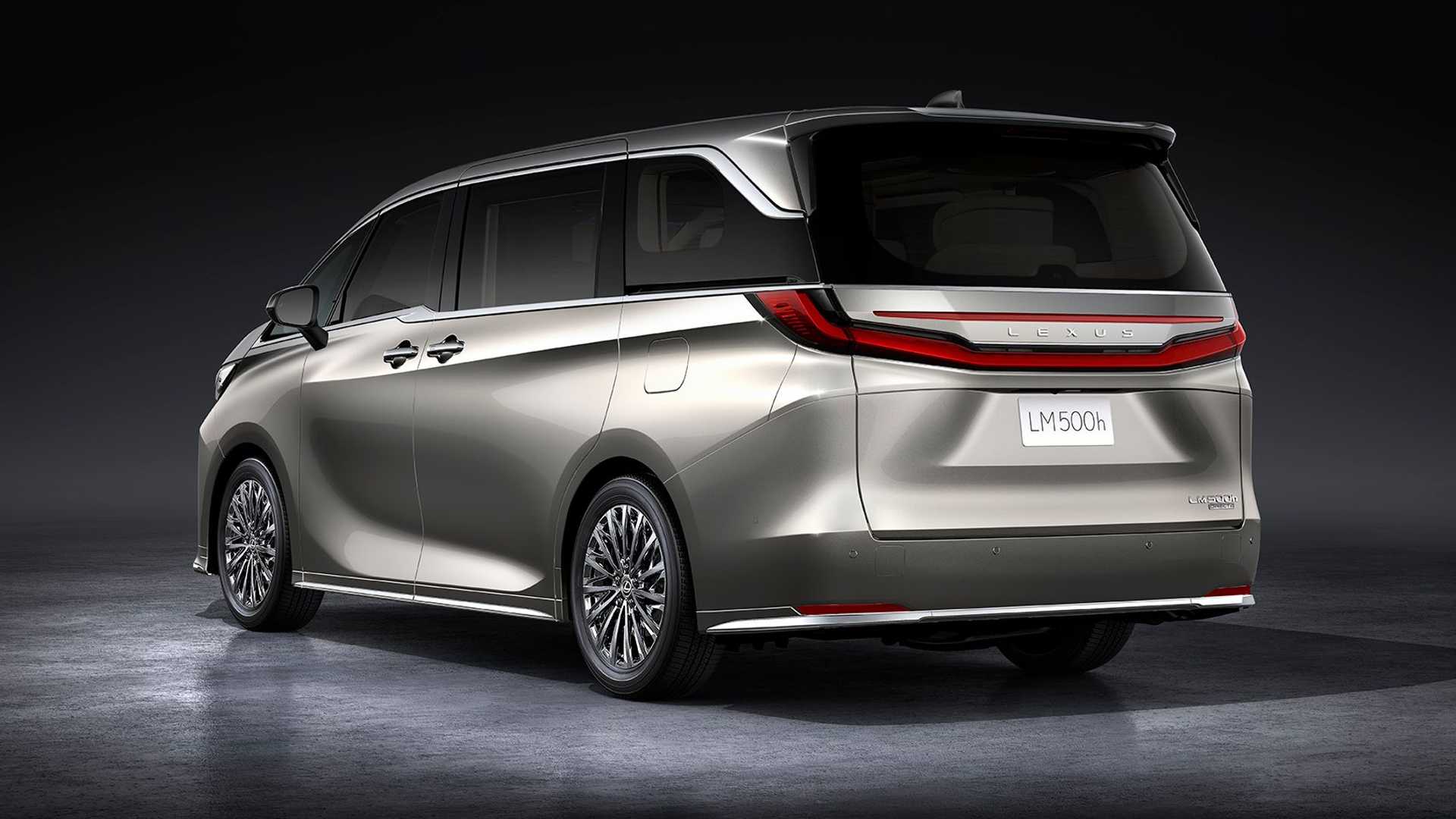 일본 프리미엄 브랜드 렉서스가 상하이 오토쇼에서 신형 하이브리드 미니밴 'LM'을 공개했다.